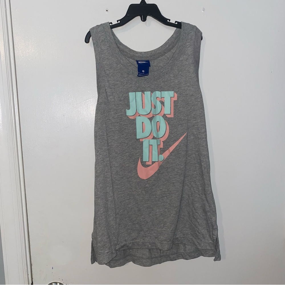 nike tank top!